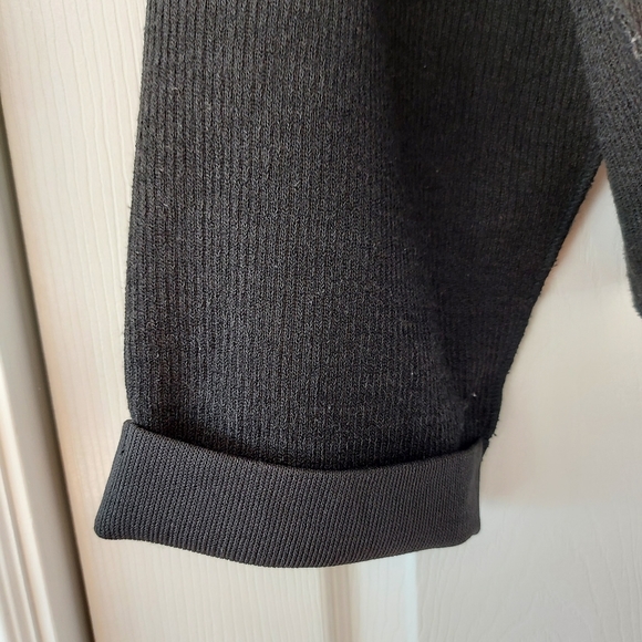 UO Jax Inside Out Notch Neck Top - Picture 3 of 7